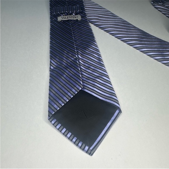 VALENTINO Luxury Light Blue & Black Striped Handmade Silk Classic Tie, 3.25” - Picture 5 of 8